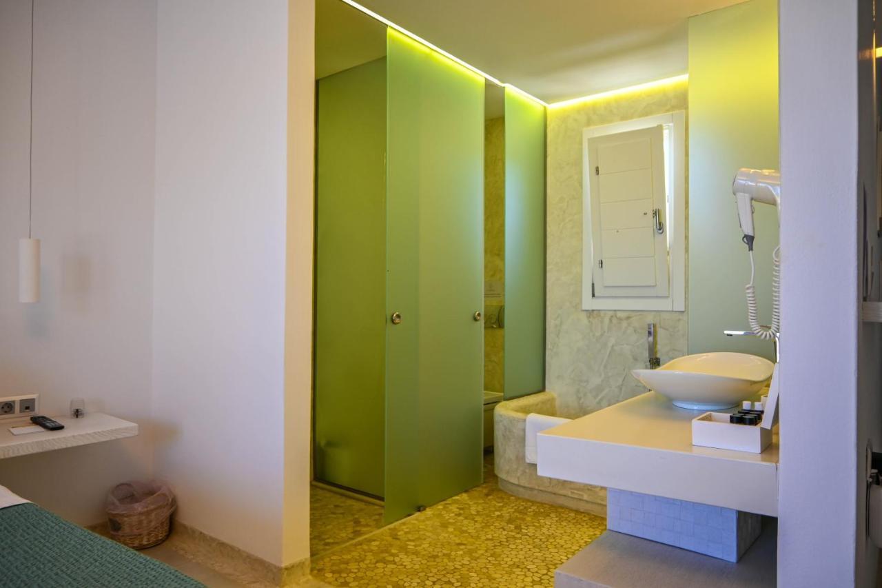 Schinoza Luxury Suites Schoinoussa Exterior photo